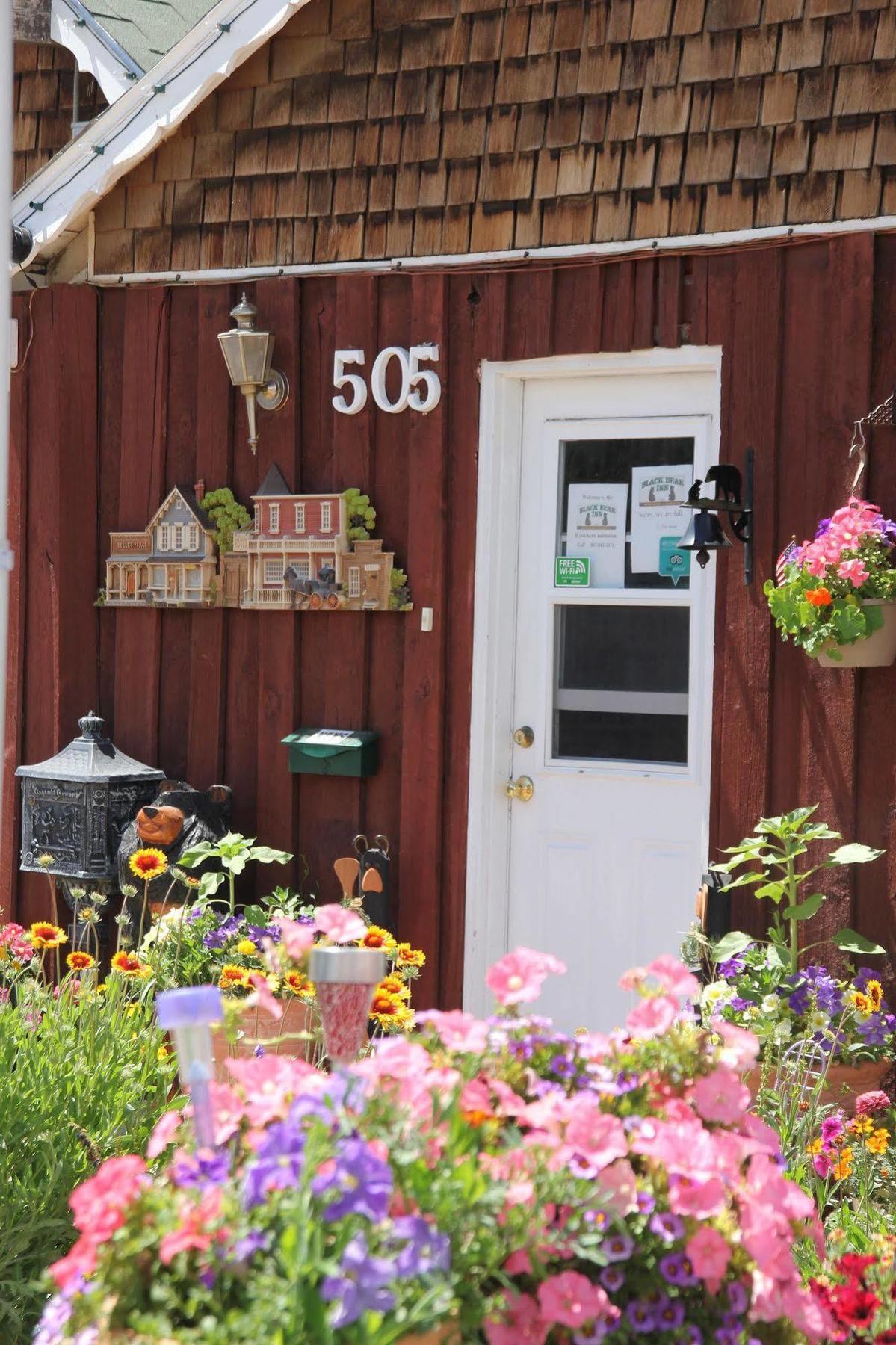 Black Bear Inn Dubois Exterior photo
